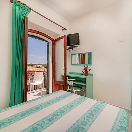 Hotel Marinaro Santa Teresa Gallura Εξωτερικό φωτογραφία