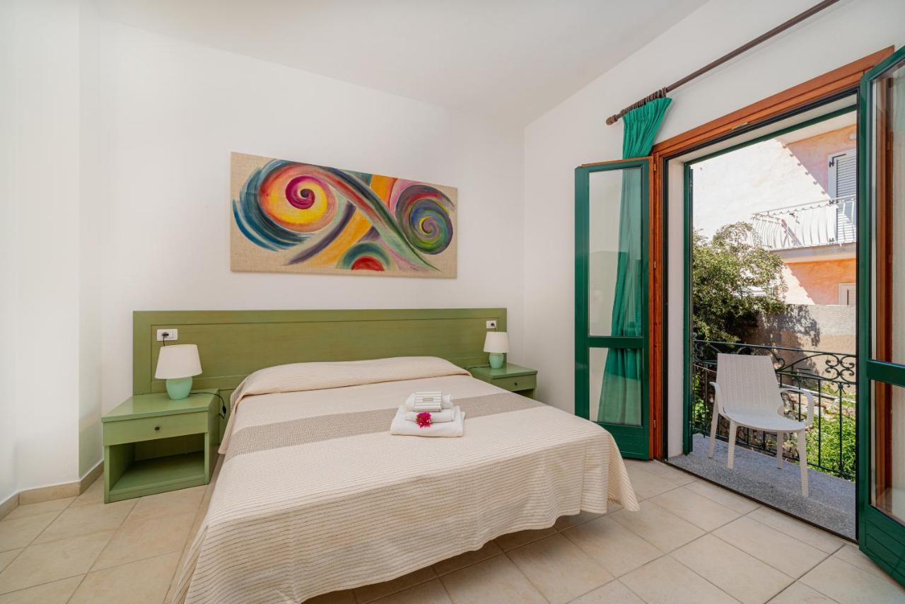 Hotel Marinaro Santa Teresa Gallura Εξωτερικό φωτογραφία