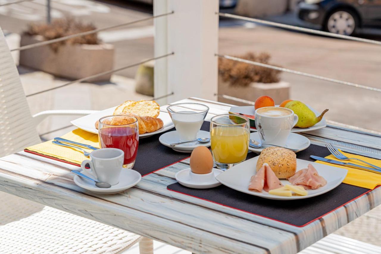 Hotel Marinaro Santa Teresa Gallura Εξωτερικό φωτογραφία