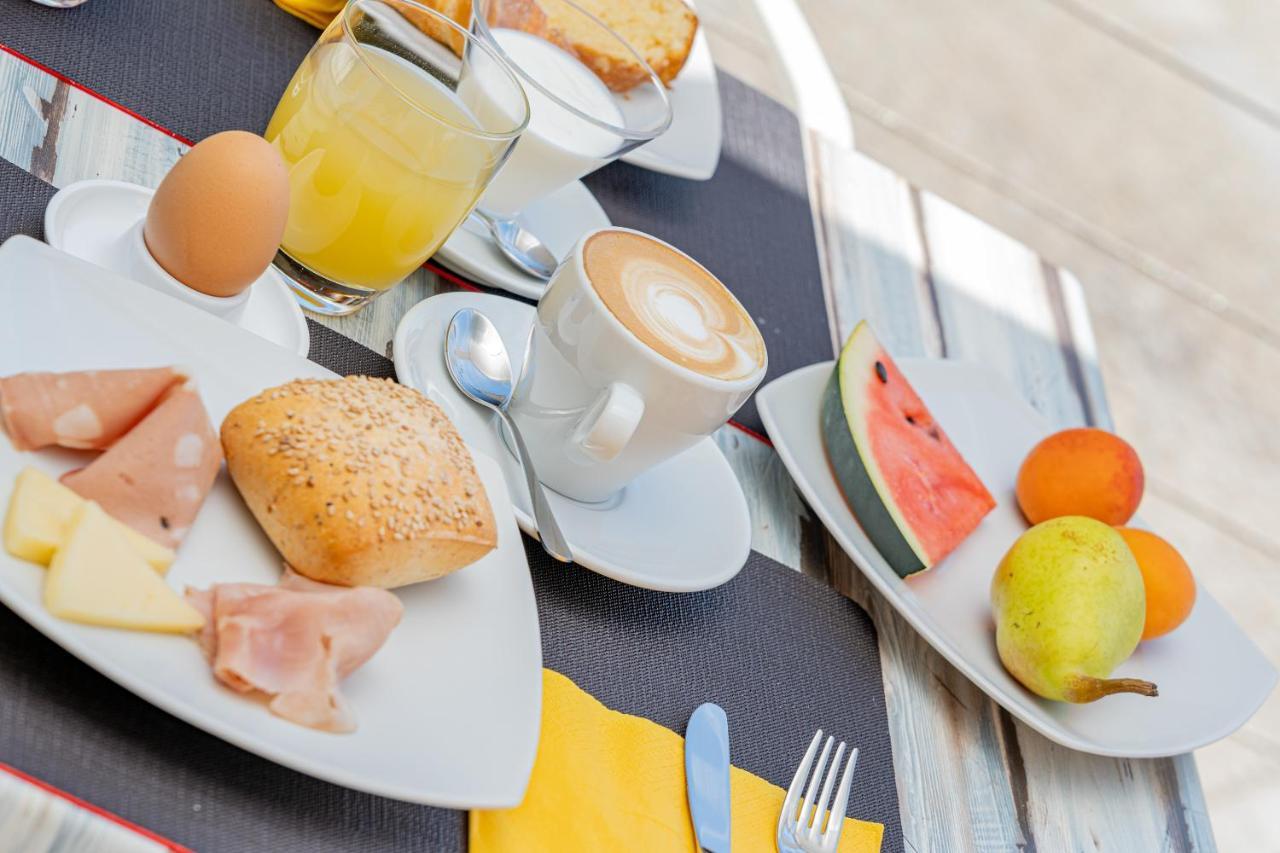 Hotel Marinaro Santa Teresa Gallura Εξωτερικό φωτογραφία