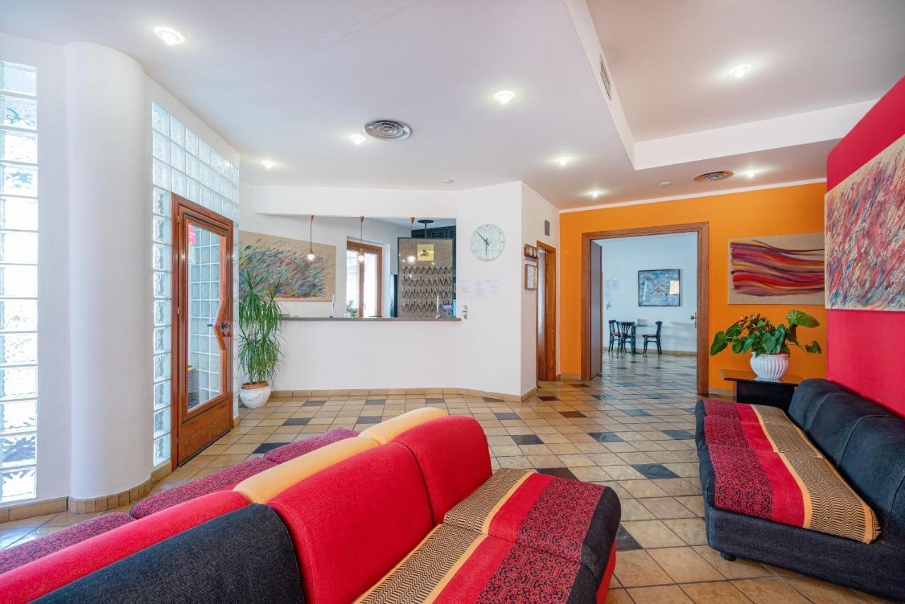 Hotel Marinaro Santa Teresa Gallura Εξωτερικό φωτογραφία