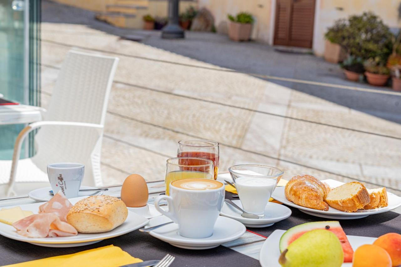 Hotel Marinaro Santa Teresa Gallura Εξωτερικό φωτογραφία